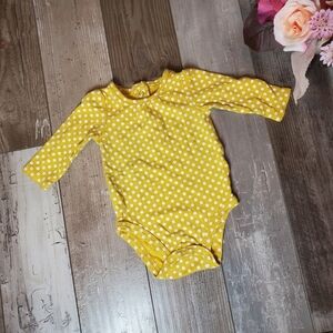 Carter's Baby Girl Yellow and White Polka Dot Long Sleeve Bodysuit Size 6m EUC